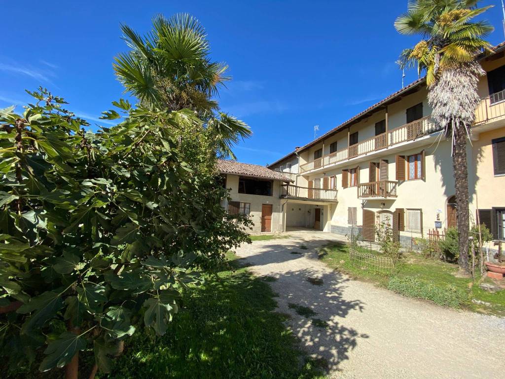 Casa indipendente a San damiano d'asti in Borgata Torrazzo, 72 - Foto 2