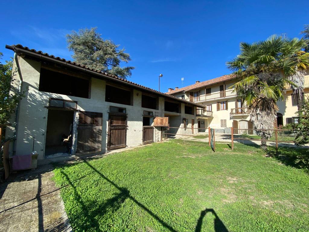 Casa indipendente a San damiano d'asti in Borgata Torrazzo, 72 - Foto 3