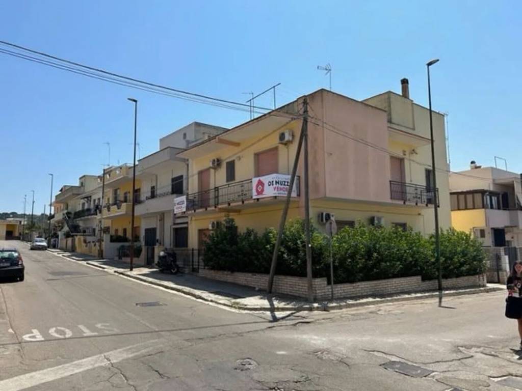 Villa a Casarano in Via Agri - Foto 2