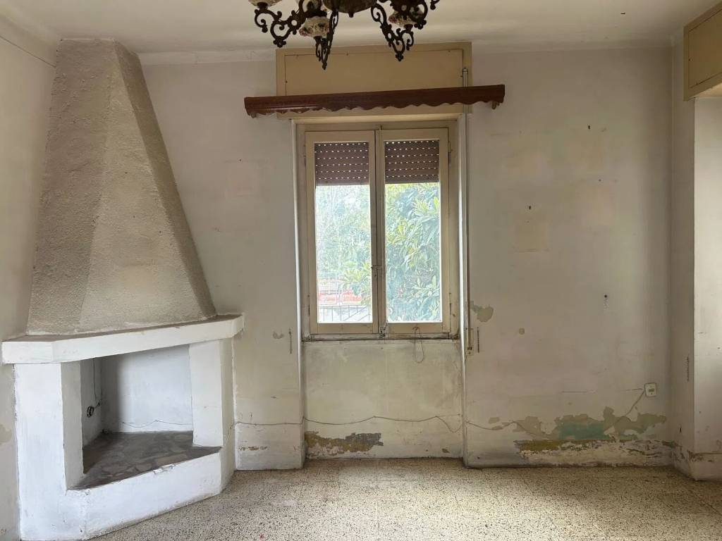 Villa a Casarano in Via Achille Grandi - Foto 3