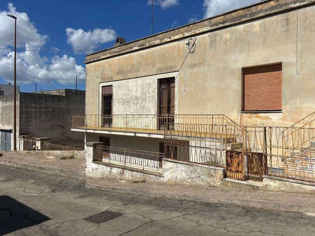 Villa a Casarano in Via Garda - Foto 2