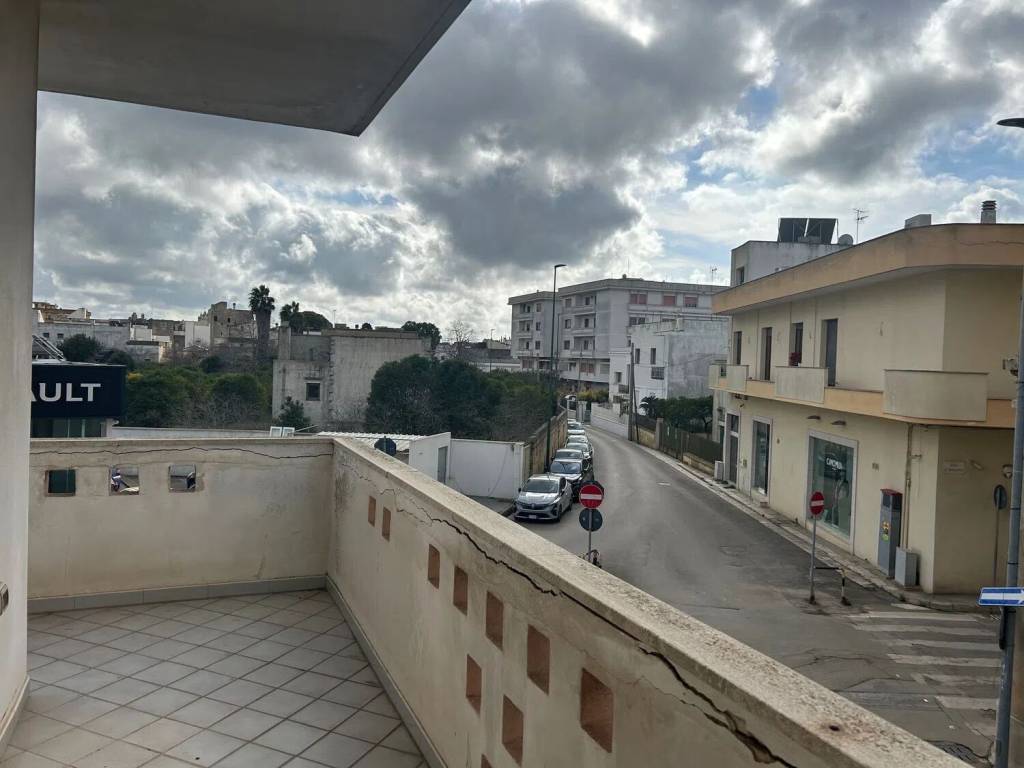 Appartamento a Casarano in Via Delle Industrie - Foto 2