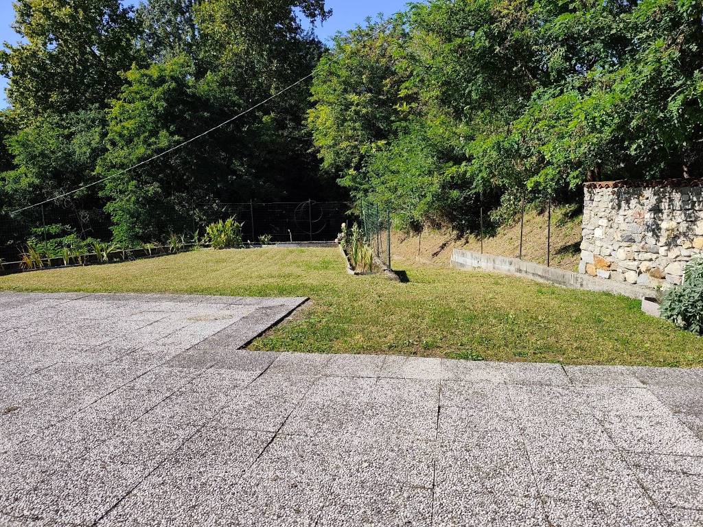 Villa a Besozzo in Via G. Rebuschini - Foto 4