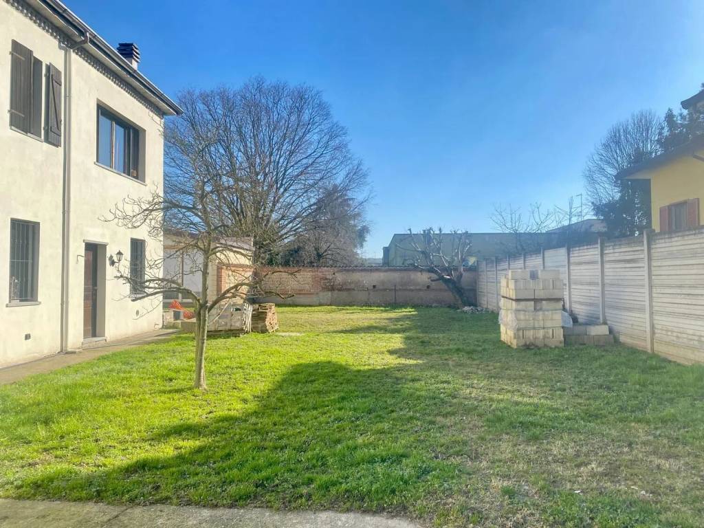 Villa a Cassolnovo in Via Martin Luther King, 1 - Foto 4