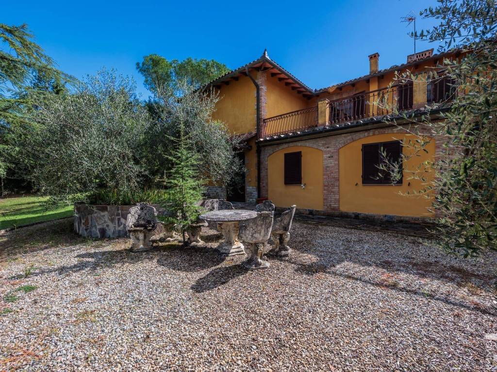 Villa a Castelnuovo berardenga in Via San Piero - Foto 2