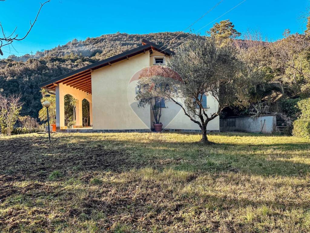 Casa indipendente a Deiva marina in Brigate cento croci, 21 - Foto 2