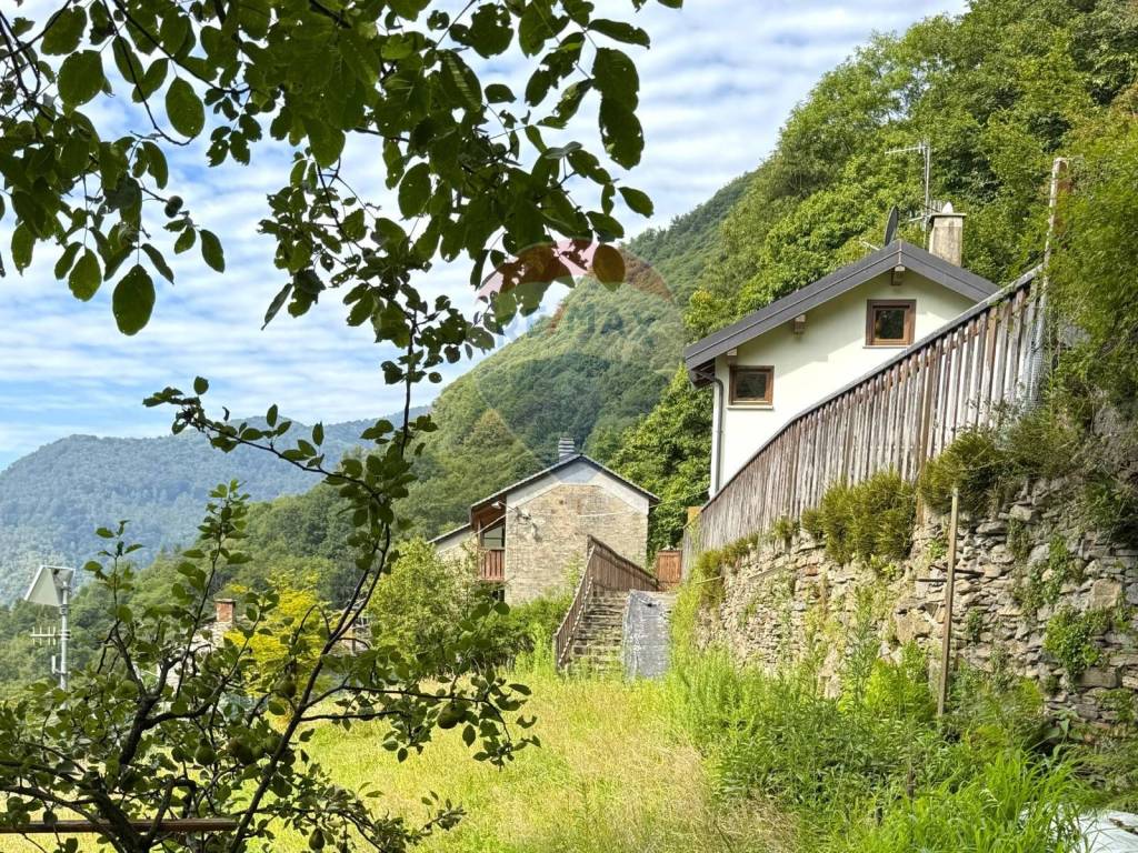 Casa indipendente a Cossogno in via Borgonuovo - Foto 4