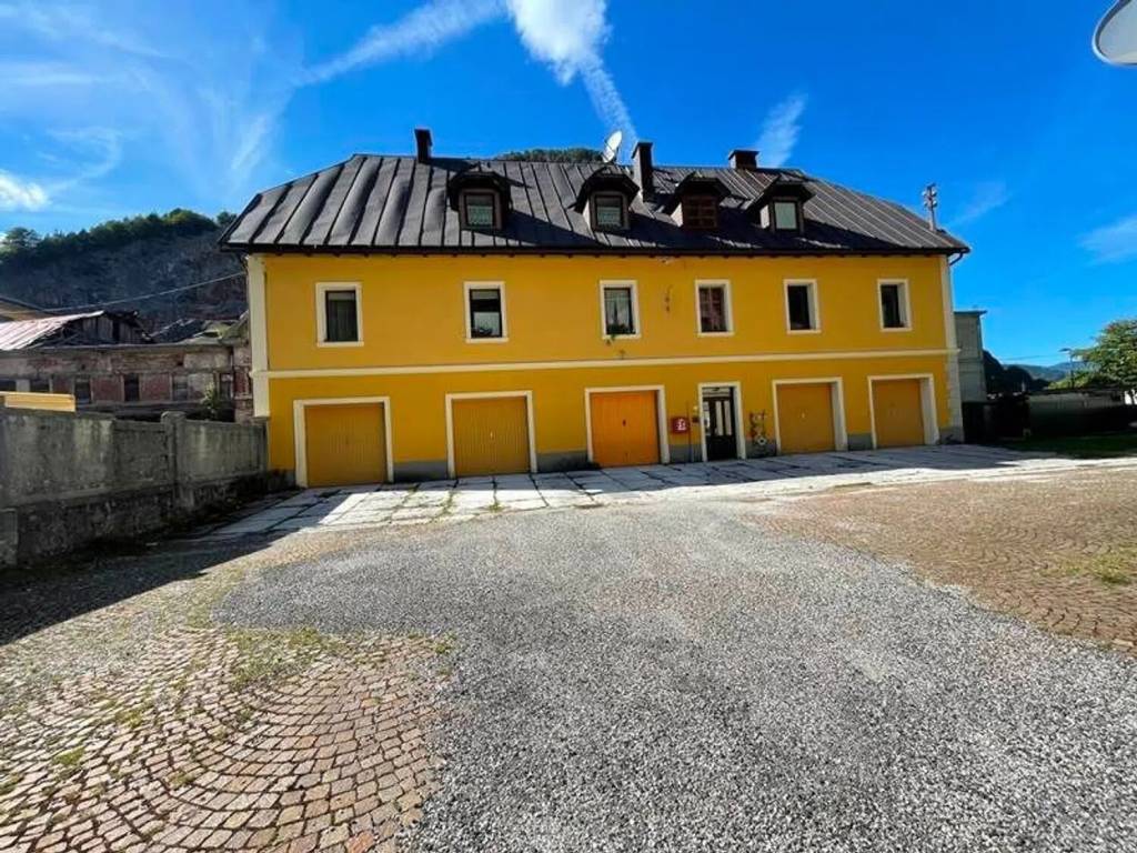 Appartamento a Tarvisio in Via Giuseppe Garibaldi, 8 - Foto 2