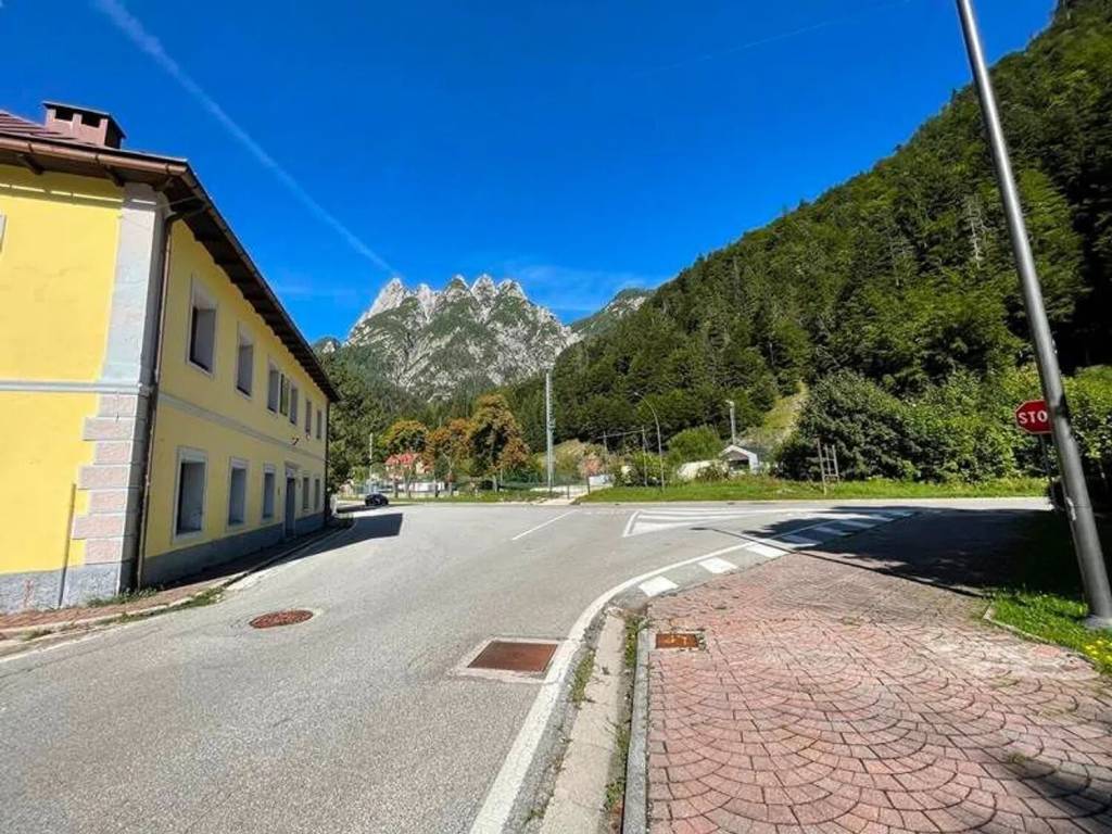 Appartamento a Tarvisio in Via Giuseppe Garibaldi, 8 - Foto 3