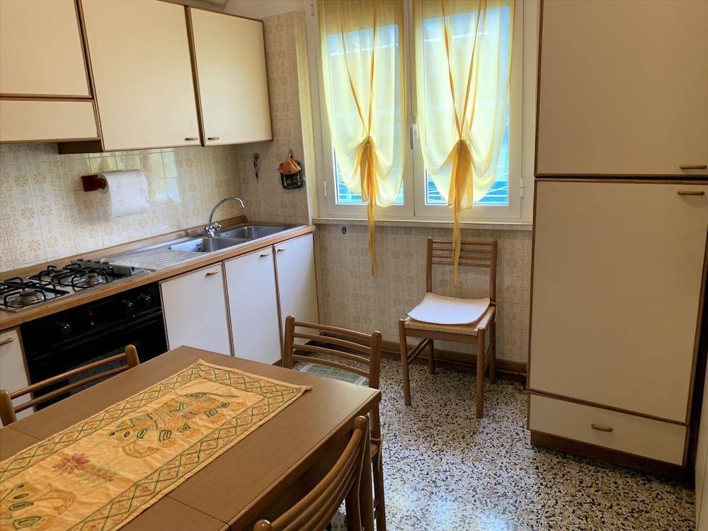 Appartamento a Finale ligure in Via Domenico Brunenghi, 123 - Foto 2