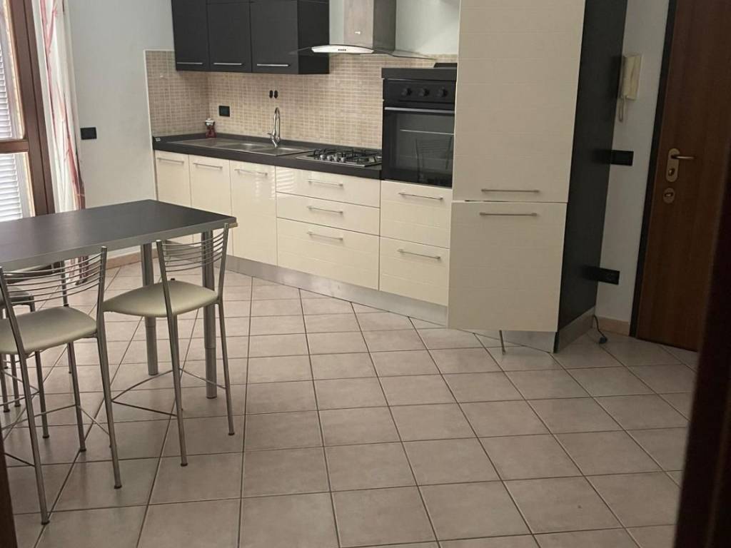 Appartamento a Alessandria in Via Ernesto Torre - Foto 2