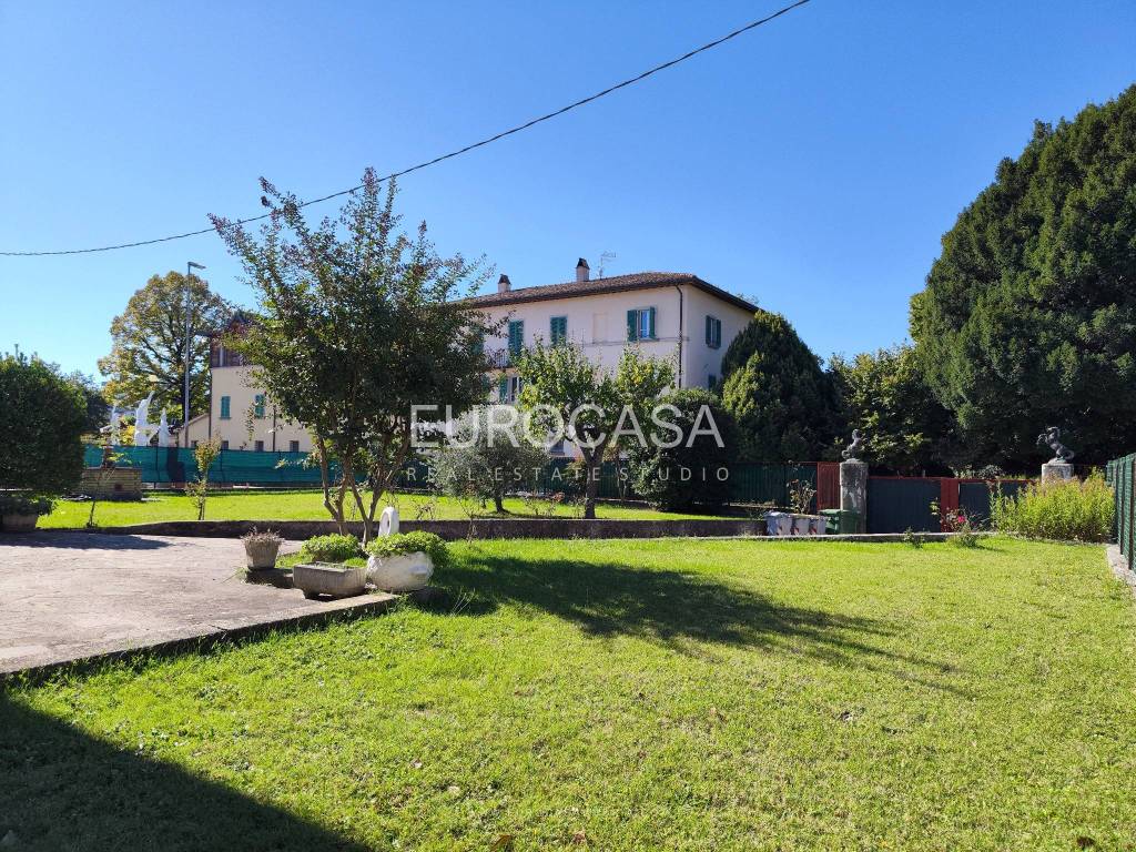 Villa a Città di castello in Via della Vittoria, 12 - Foto 3