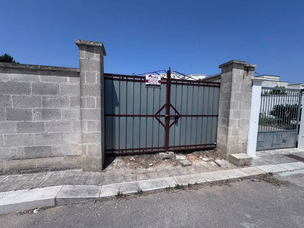 Terreno a Squinzano in Via Sindaco Frassaniti, 64 - Foto 4