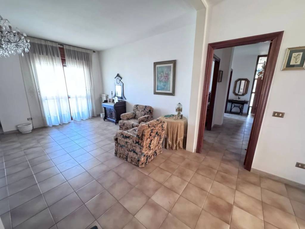 Appartamento a Squinzano in Via Moretto, 17 - Foto 4