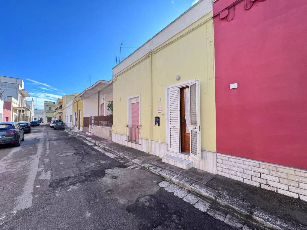 Villa a Squinzano in Via Iv Novembre No Number - Foto 2