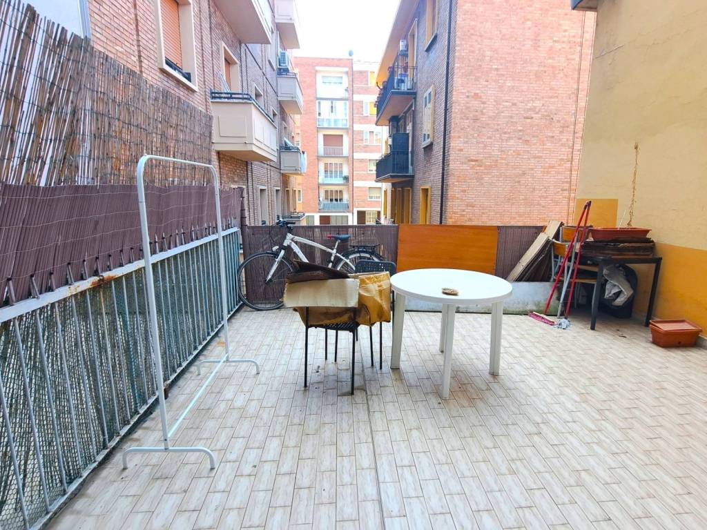 Appartamento a Bologna in Via Aurelio Saffi - Foto 2