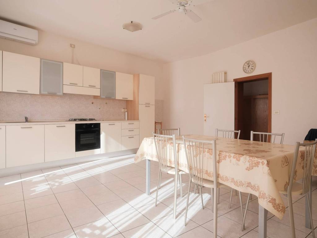 Appartamento a Gabicce mare in Via Edmondo De Amicis, 41 - Foto 3
