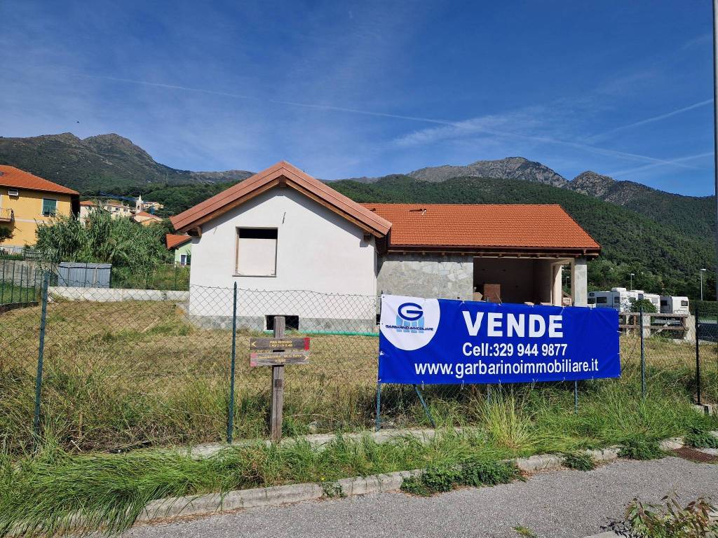 Villa a Cogoleto in Via Giovanni Falcone, 6 - Foto 2