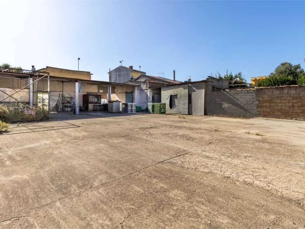 Casa indipendente a Uta in via Santa Giusta, 0 - Foto 2