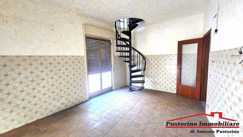 Palazzo / stabile a Reggio calabria in Via Pentimele - Foto 2