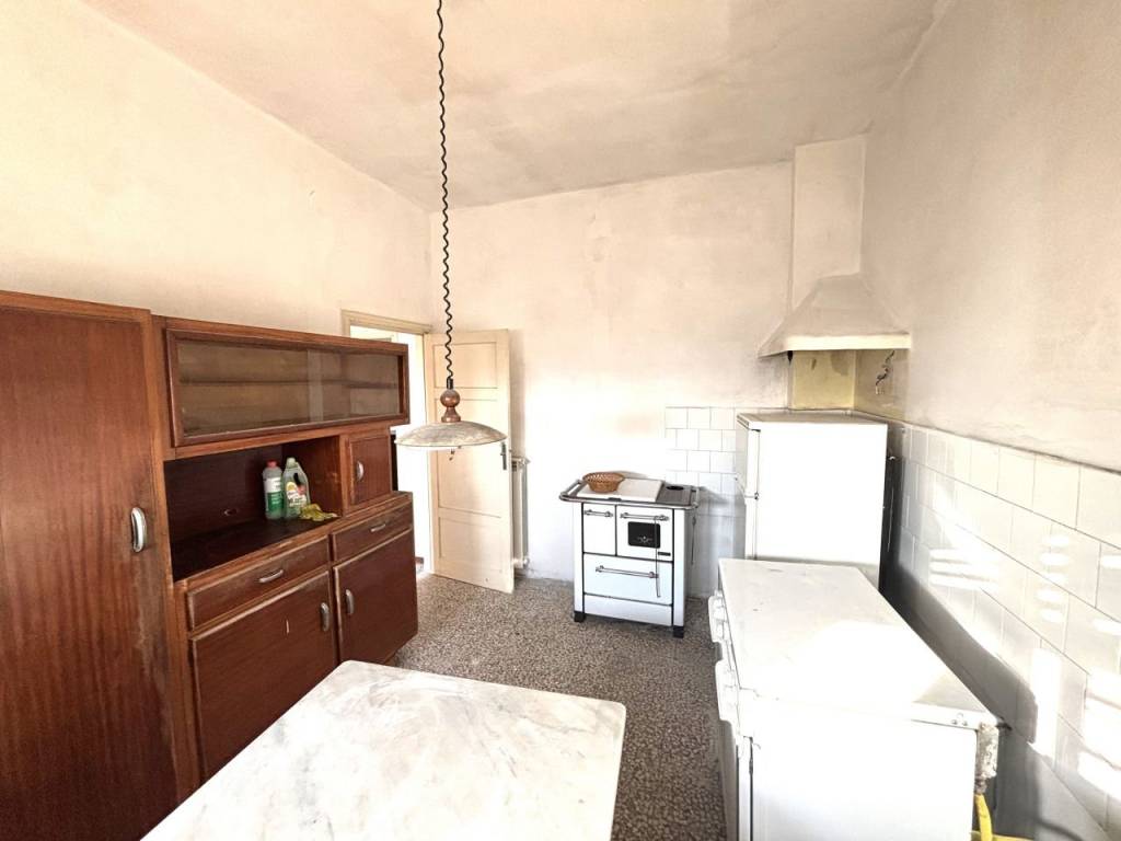 Appartamento a Campagnatico in VIA UGO FOSCOLO , - Foto 4