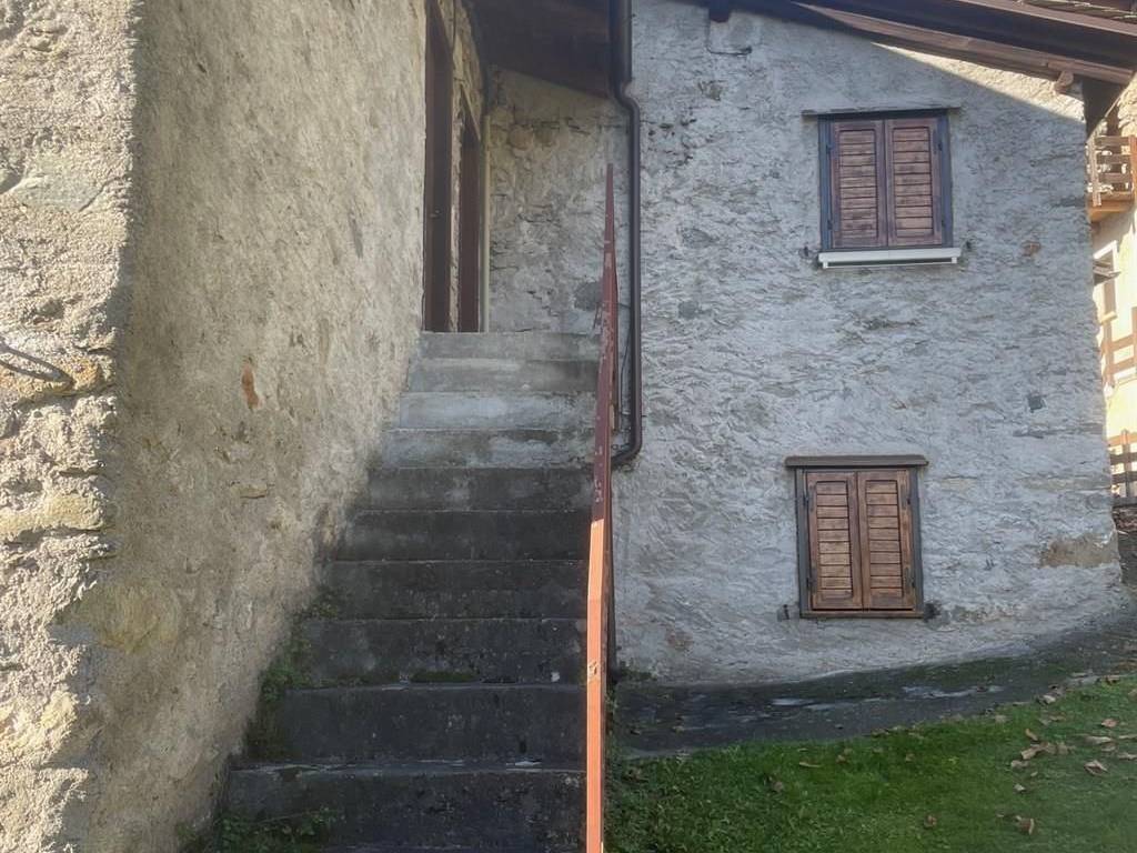 Casa indipendente a Poggiridenti in Via Surana - Foto 2