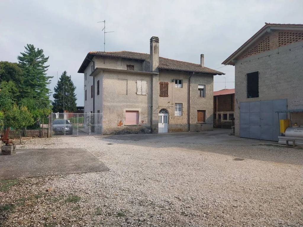 Rustico / casale a Trivignano udinese in Sp33, 34 - Foto 2