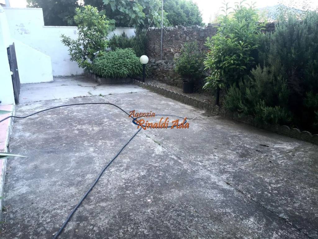 Appartamento a Albissola marina in Viale Faraggiana No Number - Foto 2