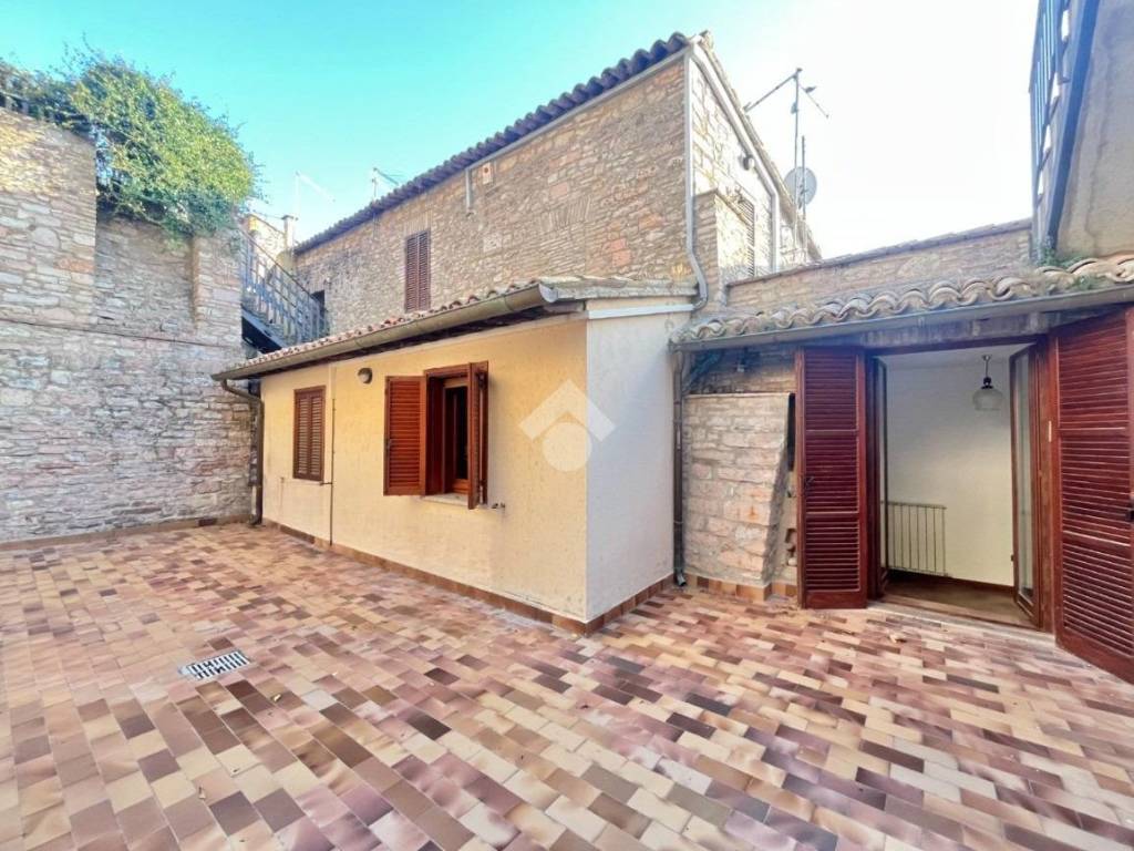 Appartamento a Assisi in Via S.Francesco, 20 - Foto 3