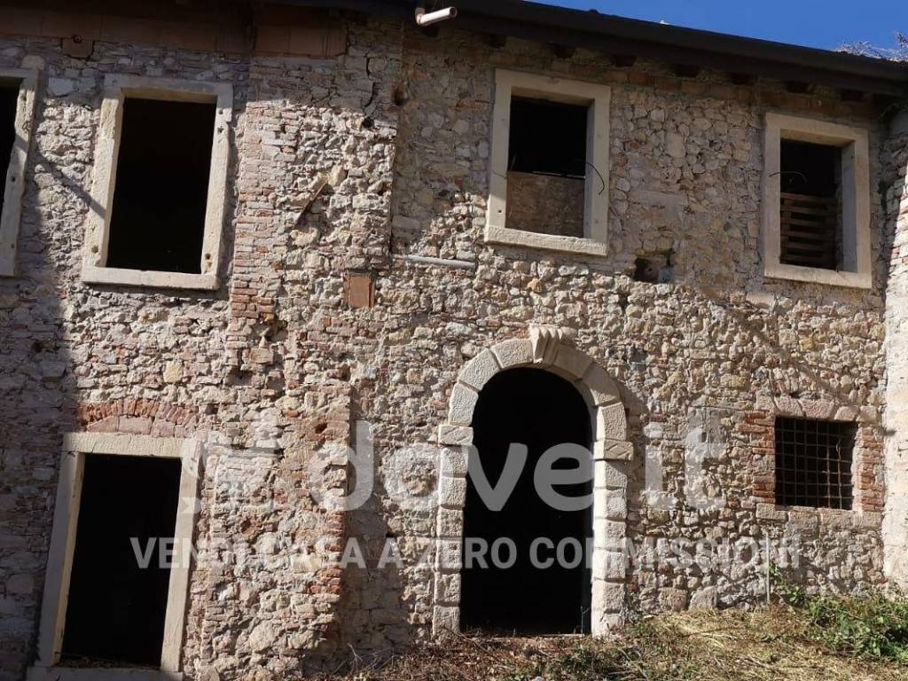Palazzo / stabile a Soave in Piazza dell'Antenna, 7 - Foto 2