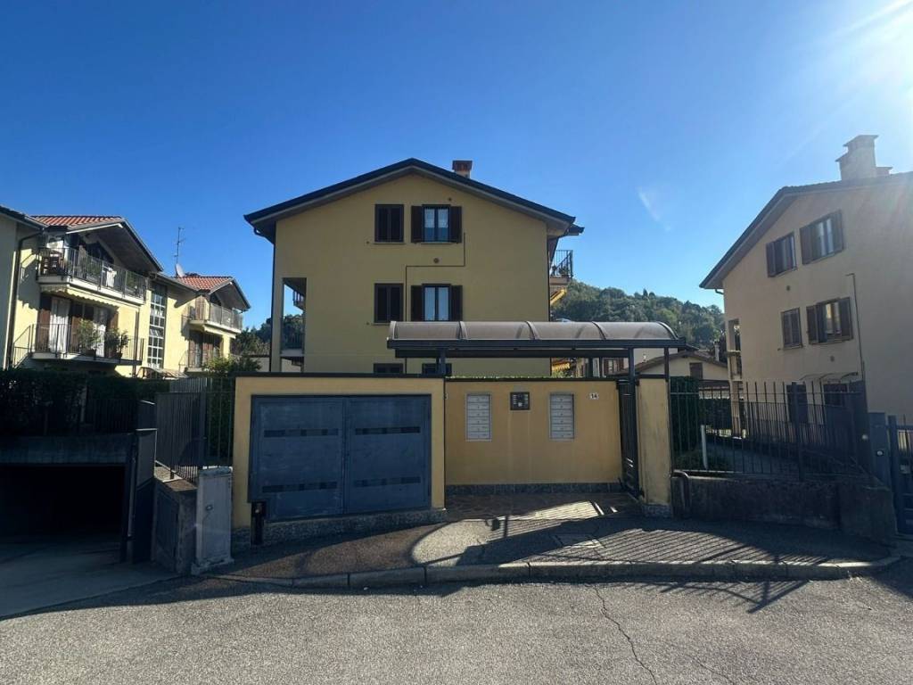 Appartamento a Robbiate in Via Monsignor E. Merlini, 14 - Foto 3