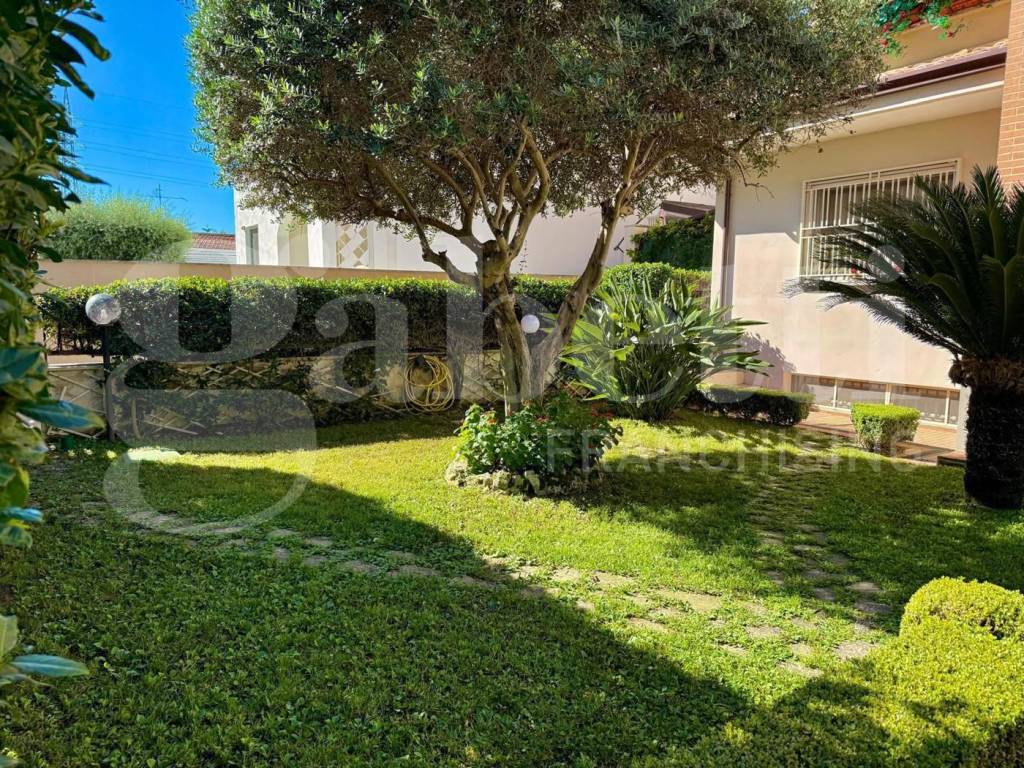 Villa a Lusciano in via Gandhi, 14 - Foto 4