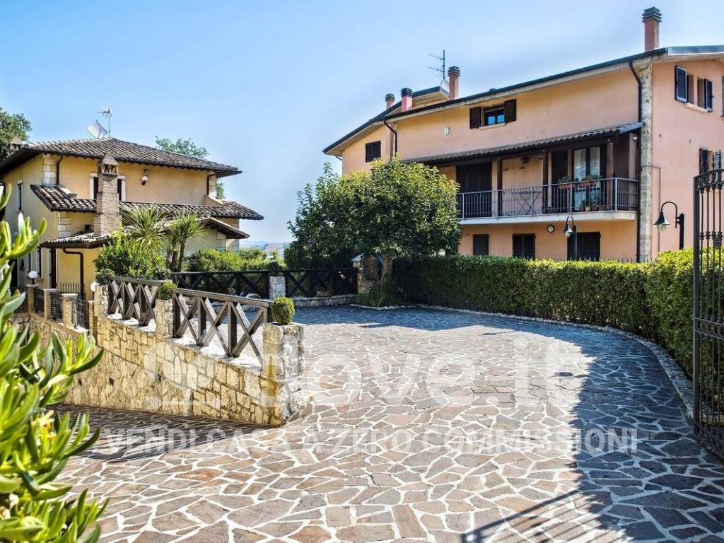 Villa a Folignano in Via Avellino - Foto 5
