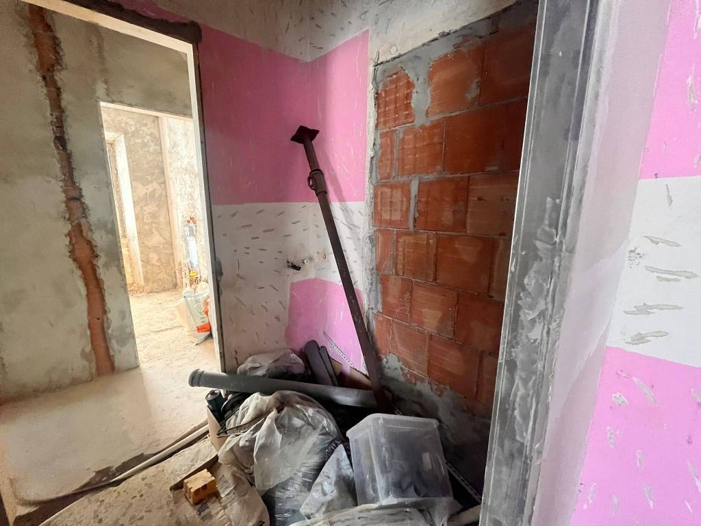 Appartamento a Carugo in Via Enrico Tazzoli, 13 - Foto 4