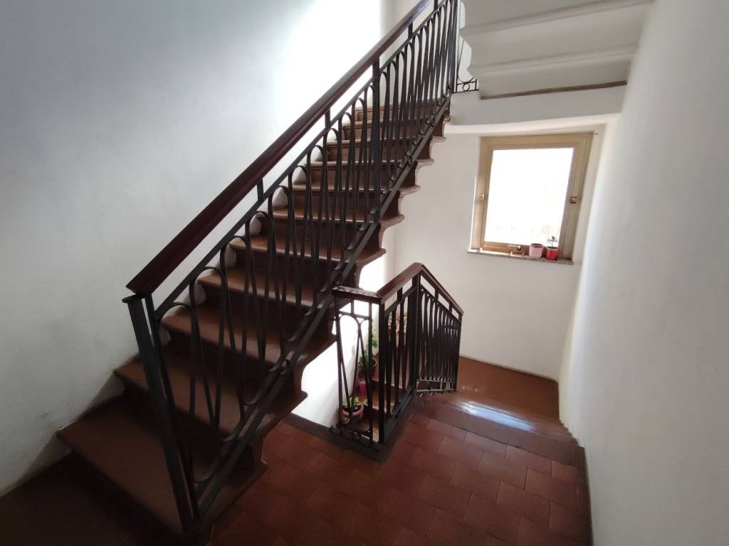 Appartamento a Fenegrò in Via Roma - Foto 2