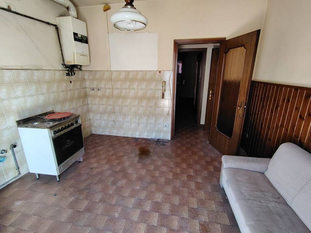 Appartamento a Fenegrò in Via Roma - Foto 5