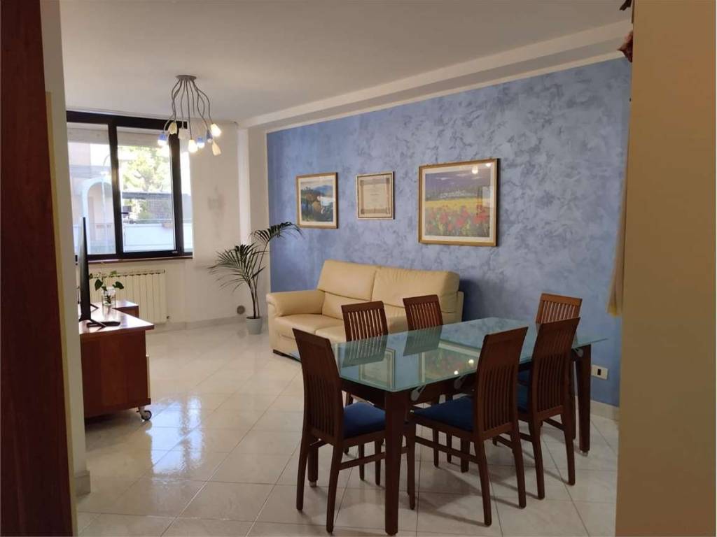 Appartamento a Tolentino in Via Ideale Ciarapica, 6 - Foto 2