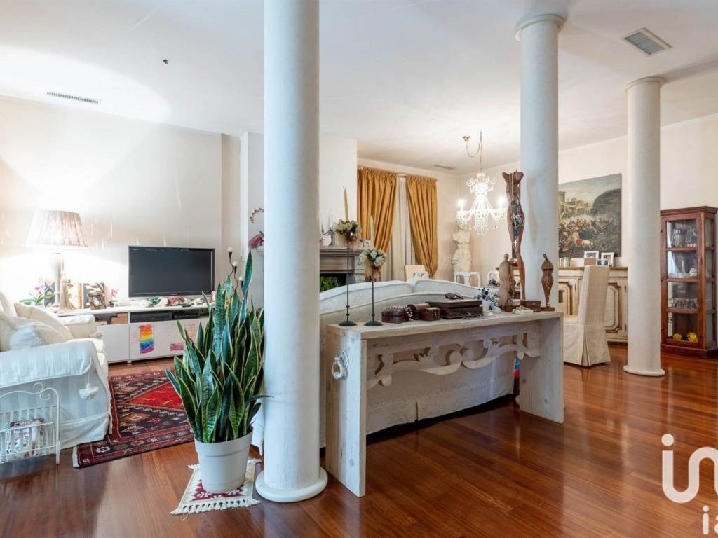 Villa a Pontedera in Via Fratelli Rosselli - Foto 3