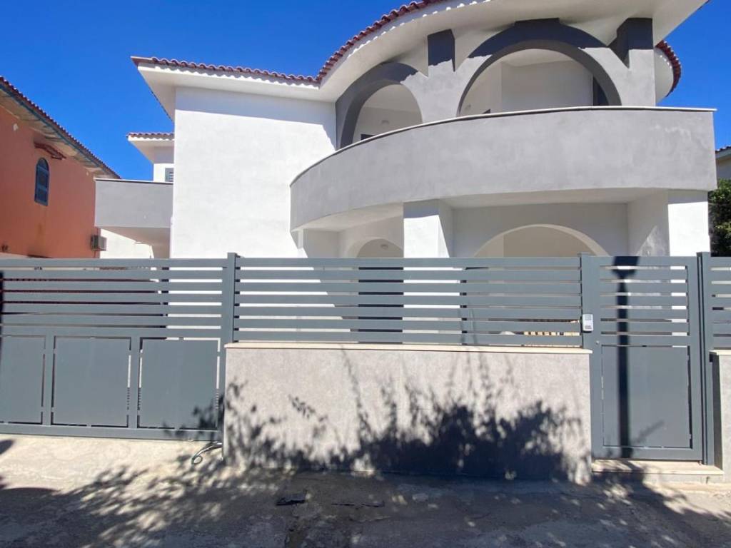 Villa a Castel volturno in Viale dei Ficus - Foto 3
