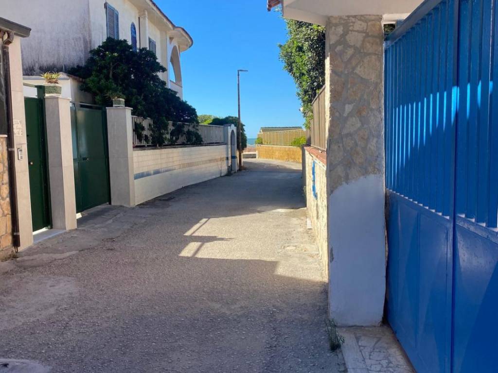 Villa a Castel volturno in Viale dei Ficus - Foto 4