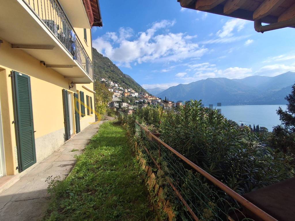 Appartamento a Moltrasio in Via Ronchetto, 4 - Foto 3