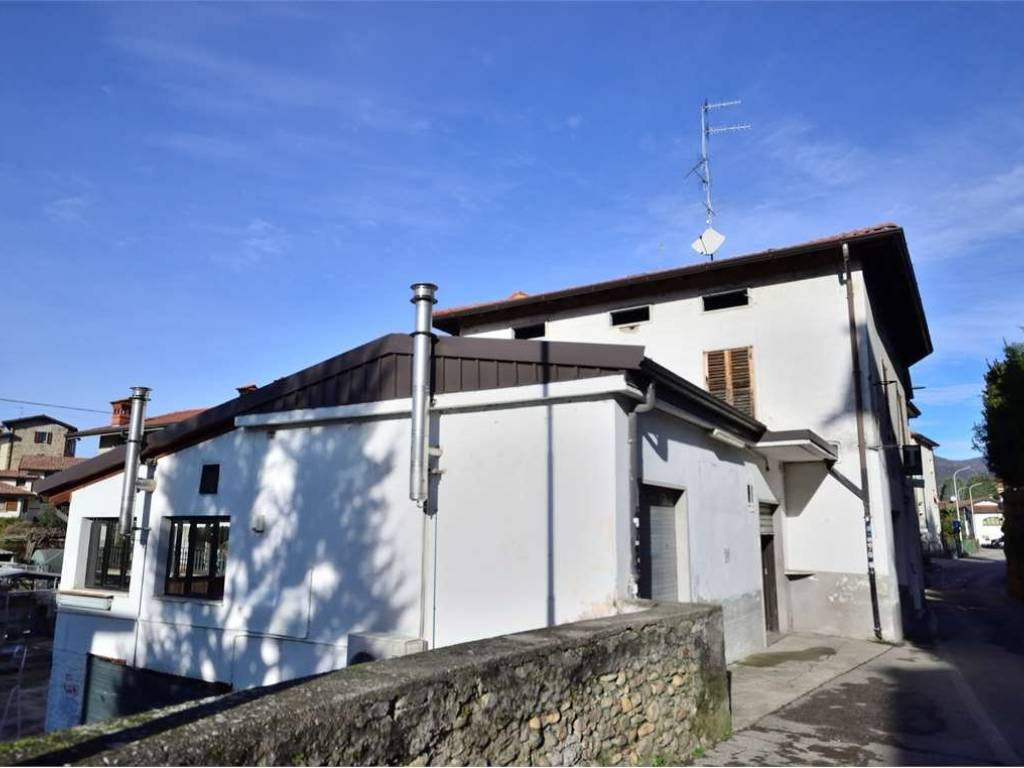 Palazzo / stabile a Valbrembo in Piazza Vittoria - Foto 2