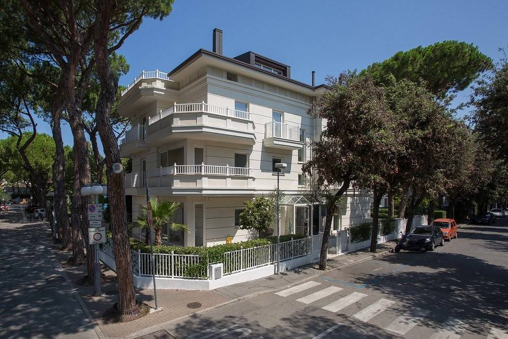 Palazzo / stabile a Riccione in Viale Rino Molari - Foto 2