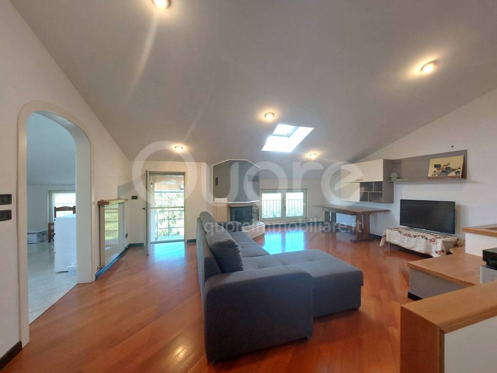 Casa indipendente a Povoletto in Via Lampertico, 35 - Foto 2