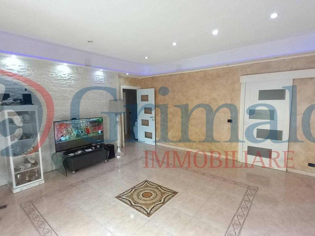 Appartamento a Trani in Via Principe Amedeo, 5 - Foto 2