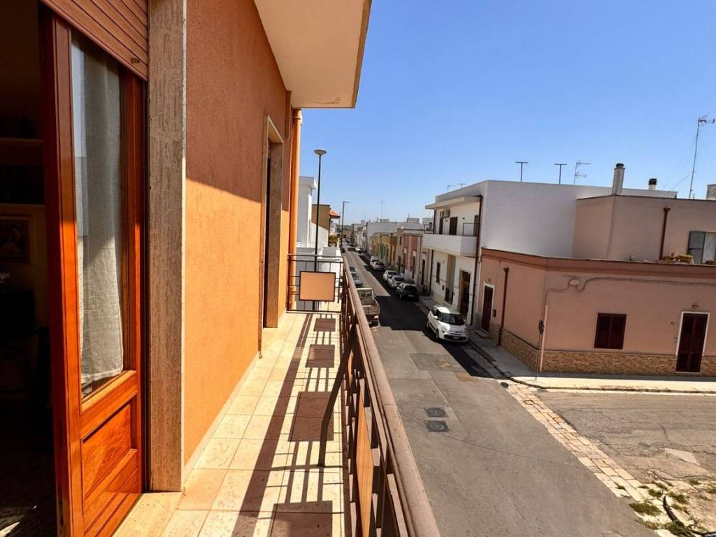Casa indipendente a Campi salentina in Via Tripoli - Foto 5