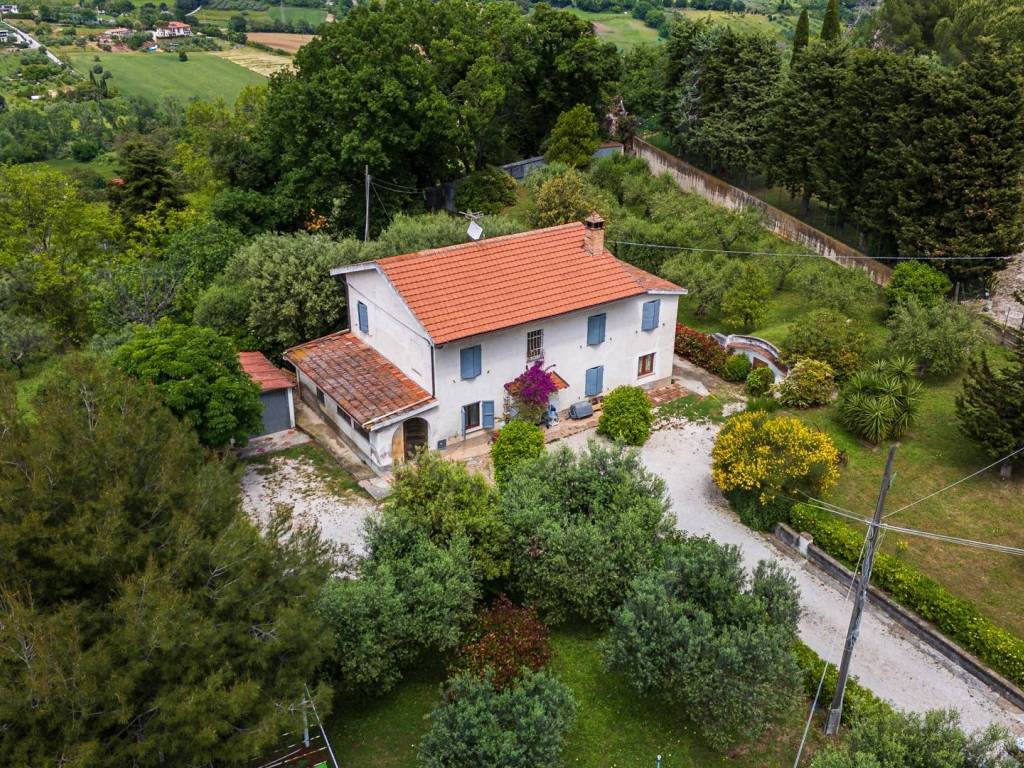 Villa a Civitanova marche in Strada del Pincio, 33 - Foto 3