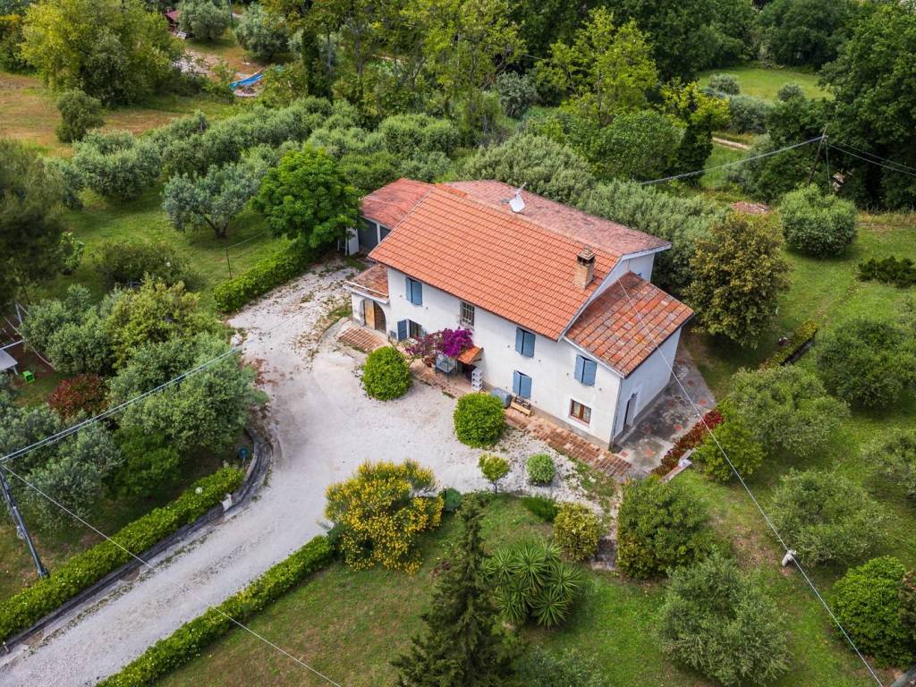 Villa a Civitanova marche in Strada del Pincio, 33 - Foto 4