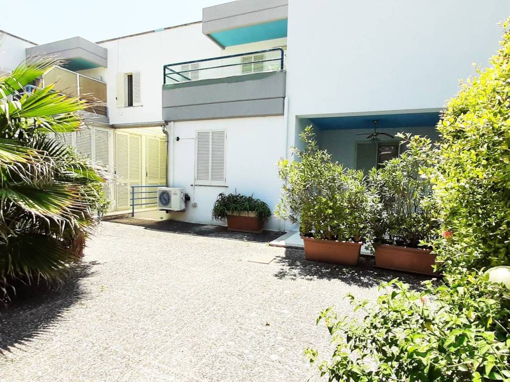Villetta a schiera a Melendugno in Via dell'Orsa Maggiore - Foto 2