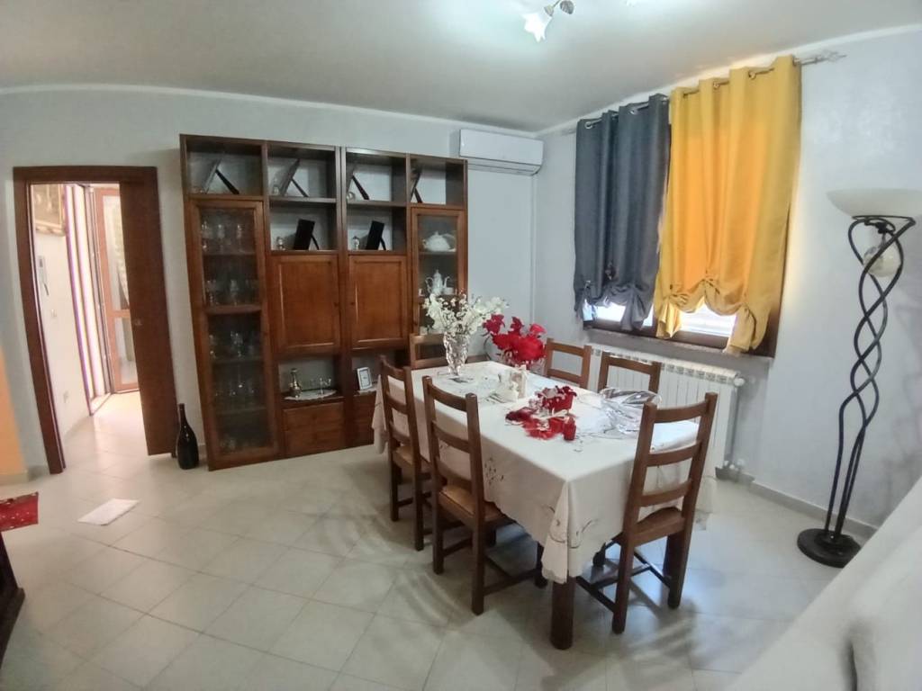 Villa a Trecate in Via Verra - Foto 3